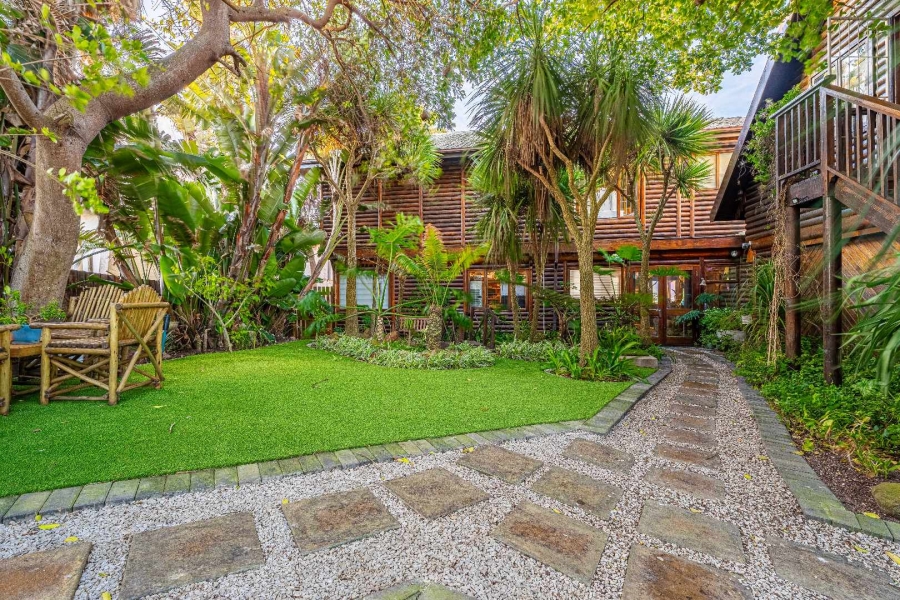 5 Bedroom Property for Sale in Yzerfontein Western Cape